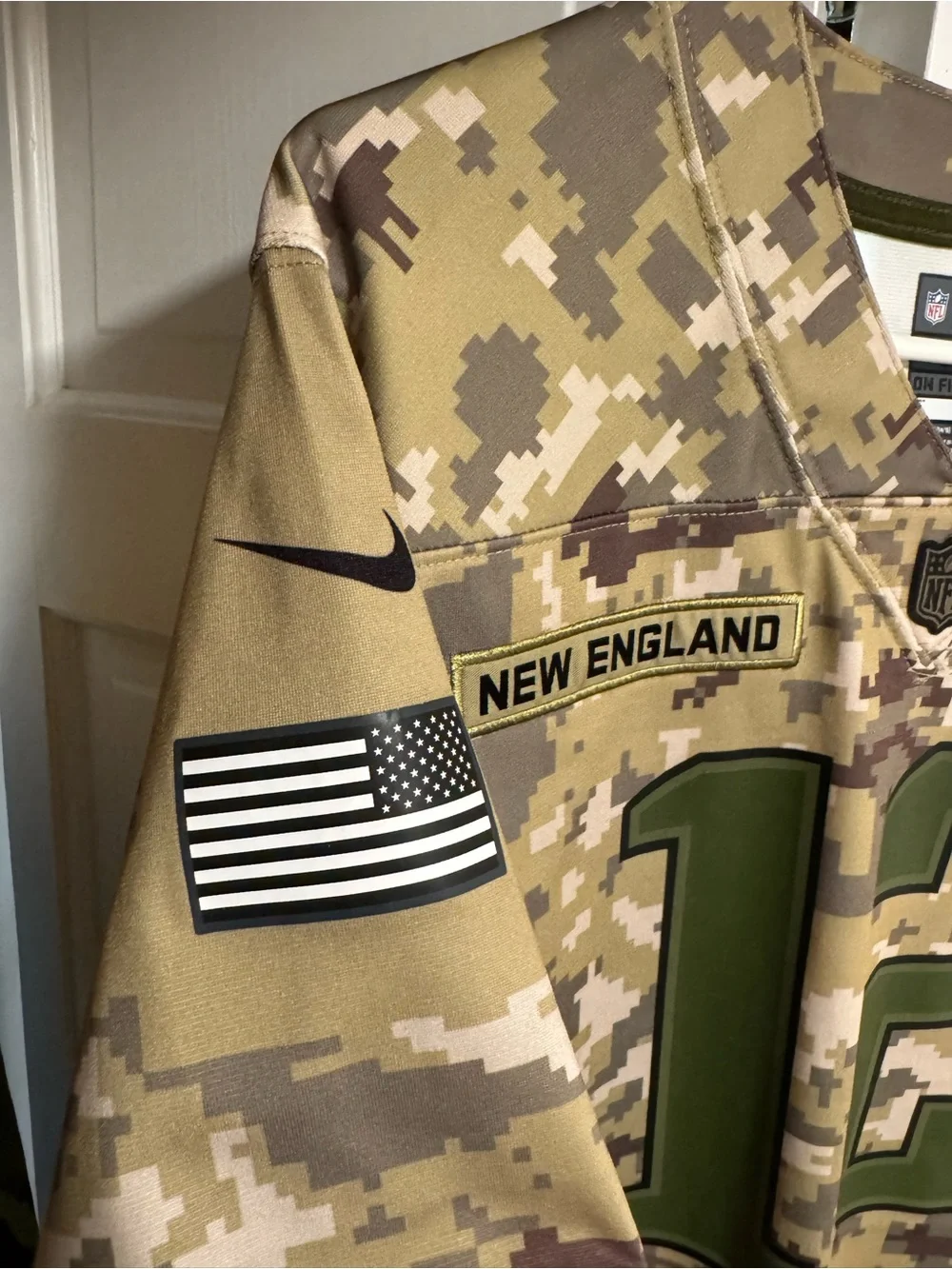 Tom Brady New England Patriots #12 Camouflage Football Jersey - Youth Large